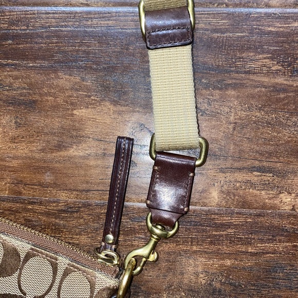 *SOLD* Coach crossbody purse - Picture 12 of 12
